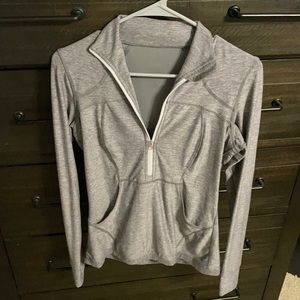 Lululemon 1/2 zip long sleeve